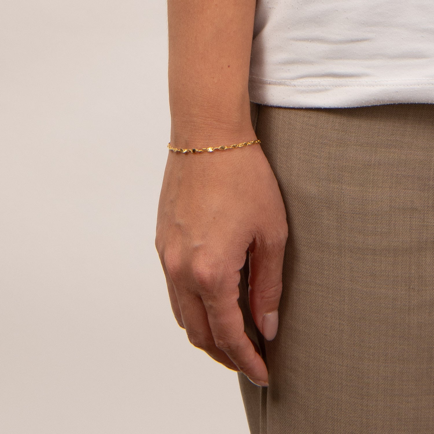DETAIL254818